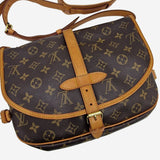 MONOGRAM CANVAS SAUMUR 30
