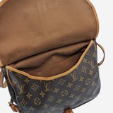 MONOGRAM CANVAS SAUMUR 30