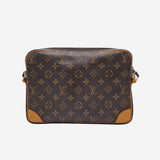 MONOGRAM CANVAS NILE MM