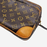 MONOGRAM CANVAS NILE MM
