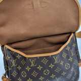 MONOGRAM CANVAS SAUMUR 30