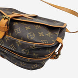 MONOGRAM CANVAS SAUMUR 30