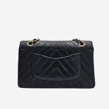RARE CHEVRON NAVY MEDIUM CLASSIC DOUBLE FLAP