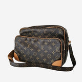 MONOGRAM CANVAS NILE MM