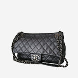 MEDIUM METALLIC GREY CAVIAR EASY FLAP