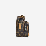 MONOGRAM CANVAS NILE MM