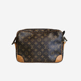 MONOGRAM CANVAS NILE MM