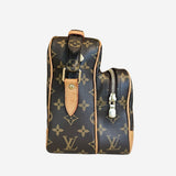 MONOGRAM CANVAS NILE MM