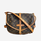 MONOGRAM CANVAS SAUMUR 30