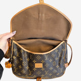 MONOGRAM CANVAS SAUMUR 30