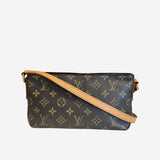 MONOGRAM CANVAS TROTTEUR