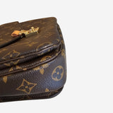 Monogram Canvas Pochette metis