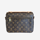 Monogram Canvas Pochette metis
