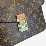 Monogram Canvas Pochette metis