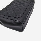 SORT CAVIAR SQUARE FLAP BAG