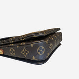Monogram Canvas Pochette metis