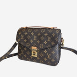 Monogram Canvas Pochette metis