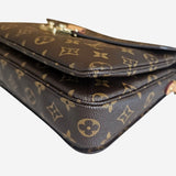 Monogram Canvas Pochette metis