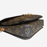 Monogram Canvas Pochette metis