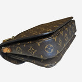 Monogram Canvas Pochette metis