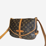 MONOGRAM CANVAS SAUMUR 30