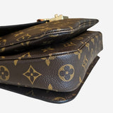 Monogram Canvas Pochette metis