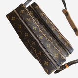 MONOGRAM CANVAS NILE MM