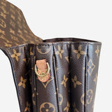 Monogram Canvas Pochette metis
