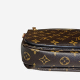 Monogram Canvas Pochette metis