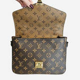 Monogram Canvas reverse Pochette metis