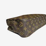 Monogram Canvas Trousse Toilette 28
