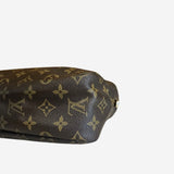 Monogram Canvas Trousse Toilette 28