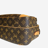 MONOGRAM CANVAS NILE MM