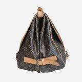 MONOGRAM CANVAS SAUMUR 43