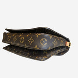 Monogram Canvas Pochette metis
