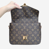 Monogram Canvas Pochette Metis