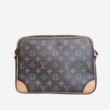 MONOGRAM CANVAS NILE MM