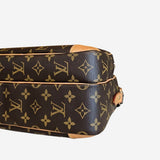 MONOGRAM CANVAS NILE MM