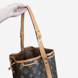 Monogram Canvas Noé