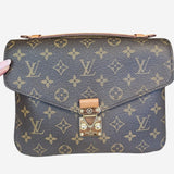 Monogram Canvas Pochette metis