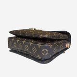 Monogram Canvas Pochette metis