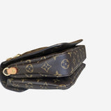 Monogram Canvas Pochette metis