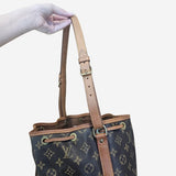 Monogram Canvas Noé