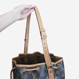 Monogram Canvas Noé