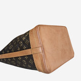 Monogram Canvas Noé
