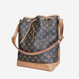 Monogram Canvas Noé