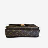 Monogram Canvas Pochette metis
