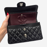 CAVIAR SMALL CLASSIC DOUBLE FLAP