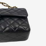 MEDIUM SORT CAVIAR CLASSIC DOUBLE FLAP