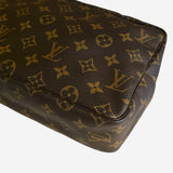Monogram Canvas Trousse Toilette 28